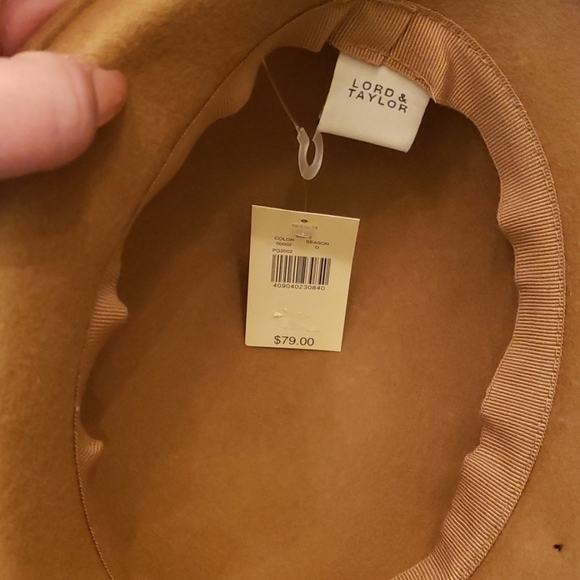 ?lord & Taylor wool hat. Made in ITALY. NWT main image 6